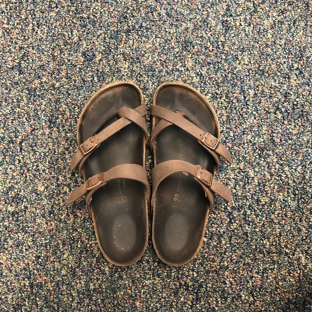 Mayari style Birkenstock’s size 38 (8) USED!